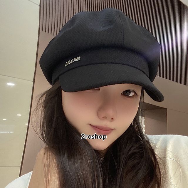 PRADA 모자