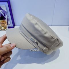 PRADA 모자