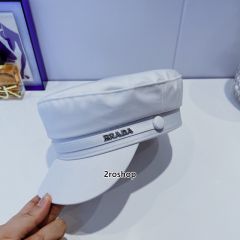 PRADA 모자