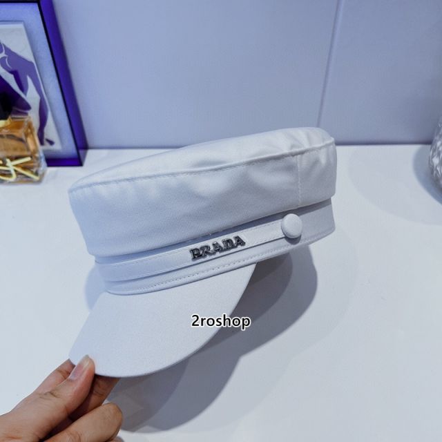 PRADA 모자