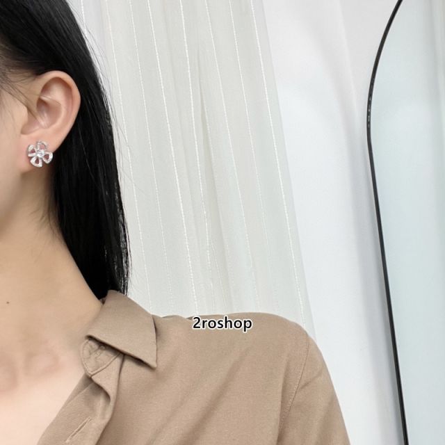 BVLGARI 피어싱