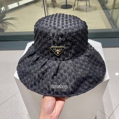 PRADA 모자