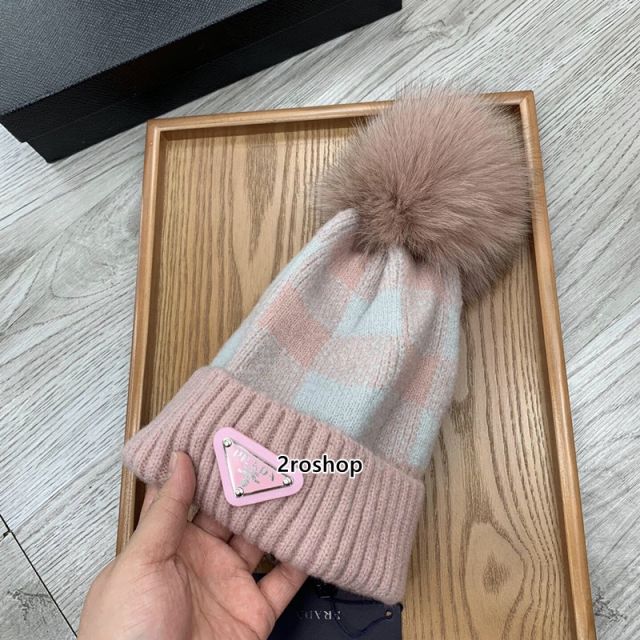 PRADA 모자