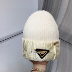 PRADA 모자