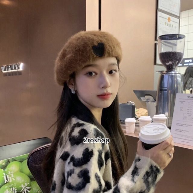 PRADA 모자