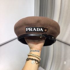 PRADA 모자