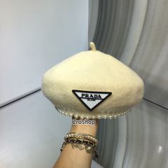 PRADA 모자