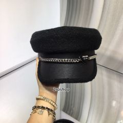 PRADA 모자