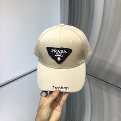 PRADA 모자