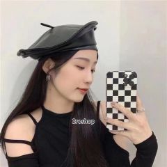 PRADA 모자