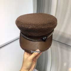 PRADA 모자