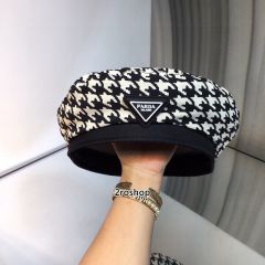 PRADA 모자