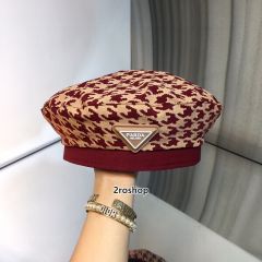 PRADA 모자