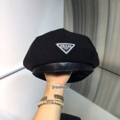PRADA 모자
