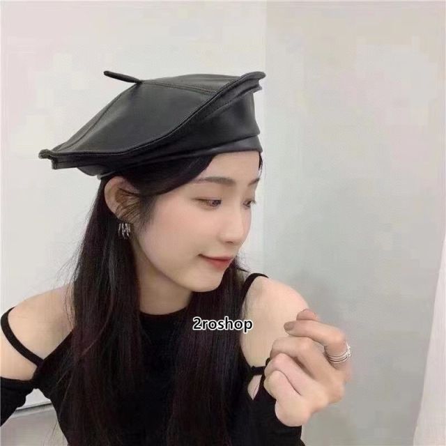 PRADA 모자