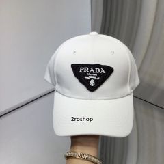 PRADA 모자