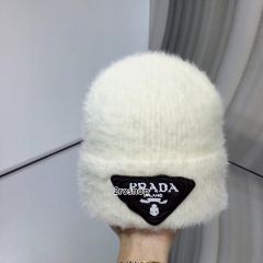 PRADA 모자