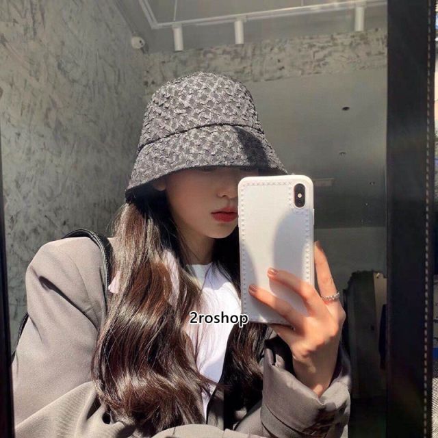 PRADA 모자