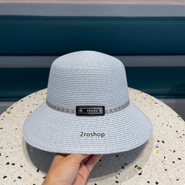 PRADA 모자
