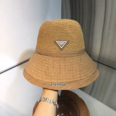 PRADA 모자