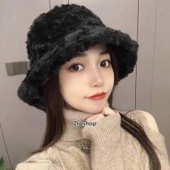 PRADA 모자