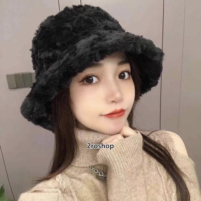 PRADA 모자