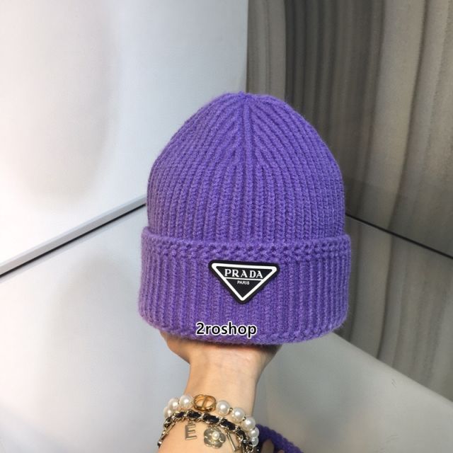 PRADA 모자