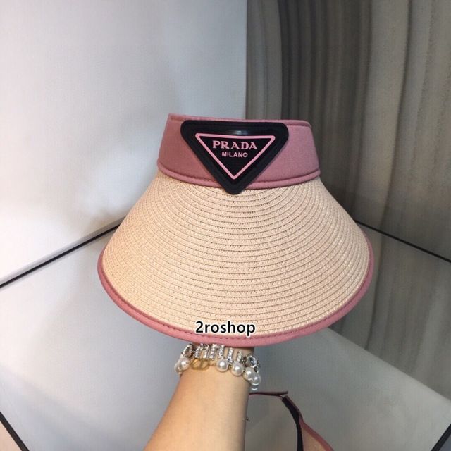 PRADA 모자