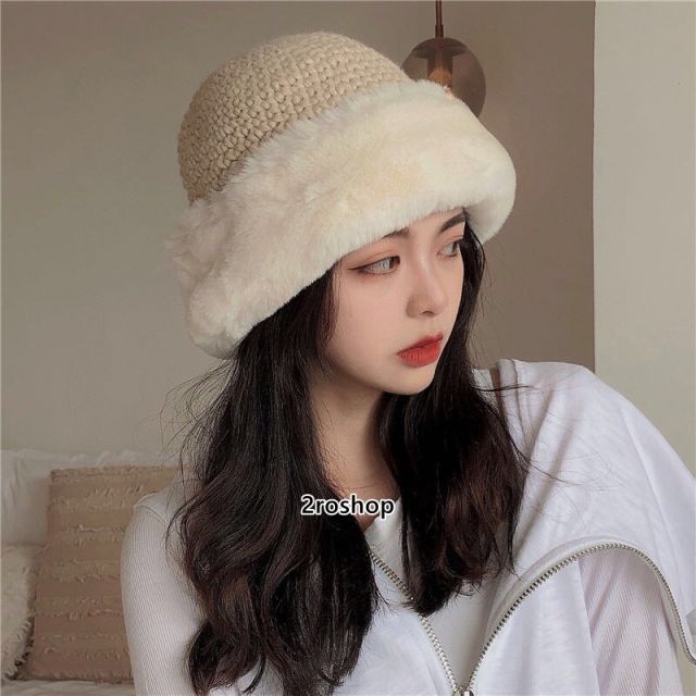 PRADA 모자