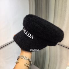 PRADA 모자