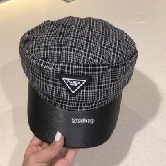 PRADA 모자