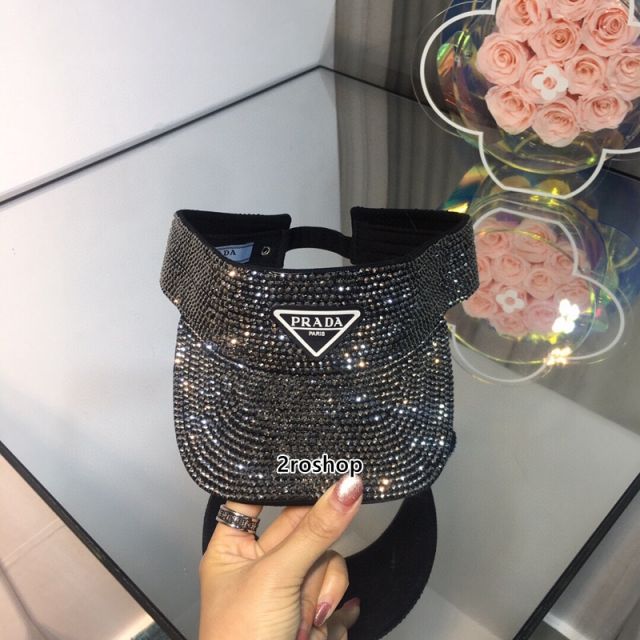 PRADA 모자