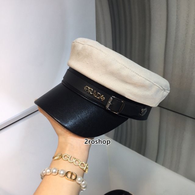 PRADA 모자