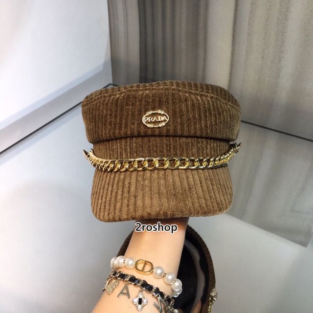 PRADA 모자