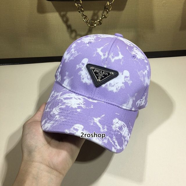PRADA 모자