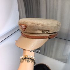 PRADA 모자