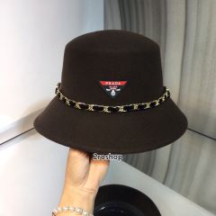 PRADA 모자
