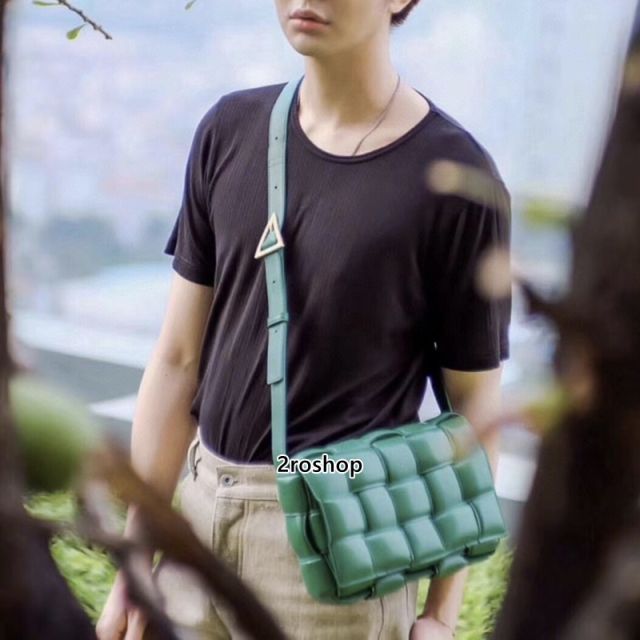 보테가베네타카세트크로스백