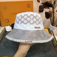 PRADA 모자