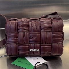 보테가베네타카세트크로스백