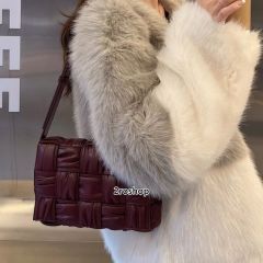 보테가베네타카세트크로스백