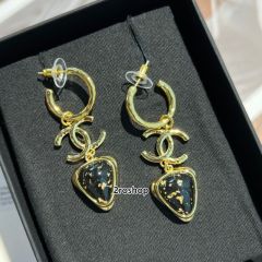 CHANEL 피어싱