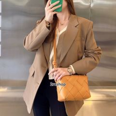 보테가베네타카세트카매라백