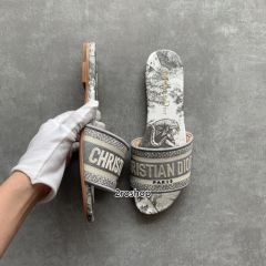 디올디웨이슬리퍼