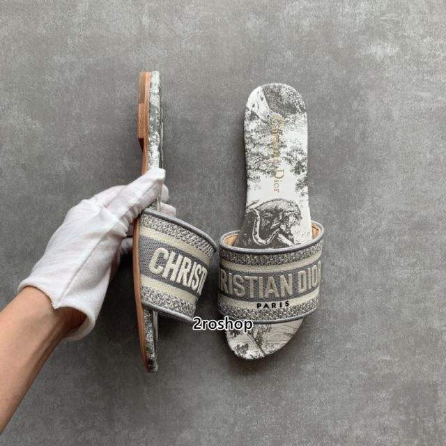 디올디웨이슬리퍼