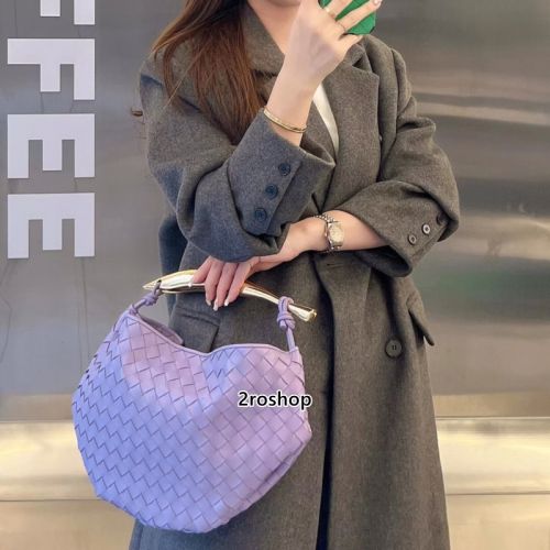 보테가베네타클러치