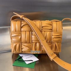 보테가베네타카세트크로스백