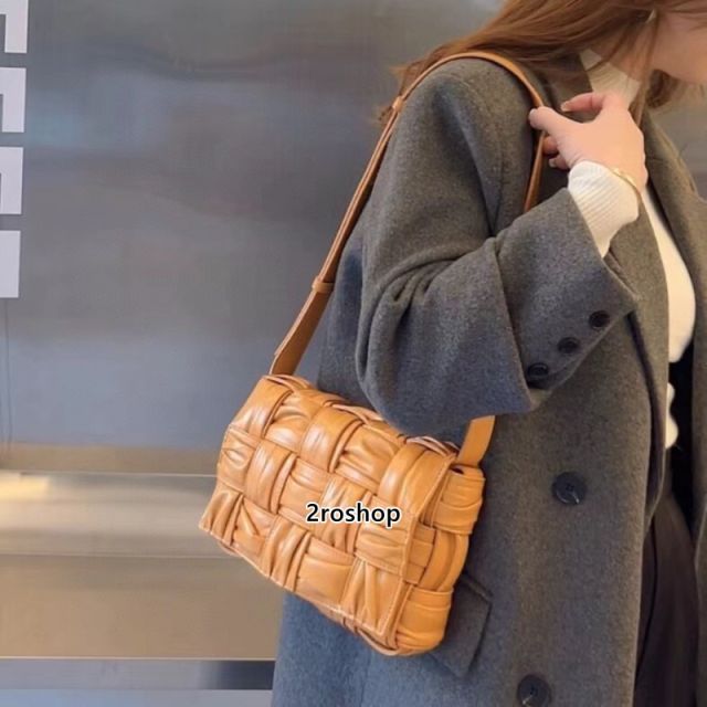 보테가베네타카세트크로스백