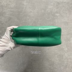 프라다호보백