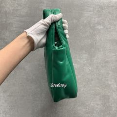 프라다호보백